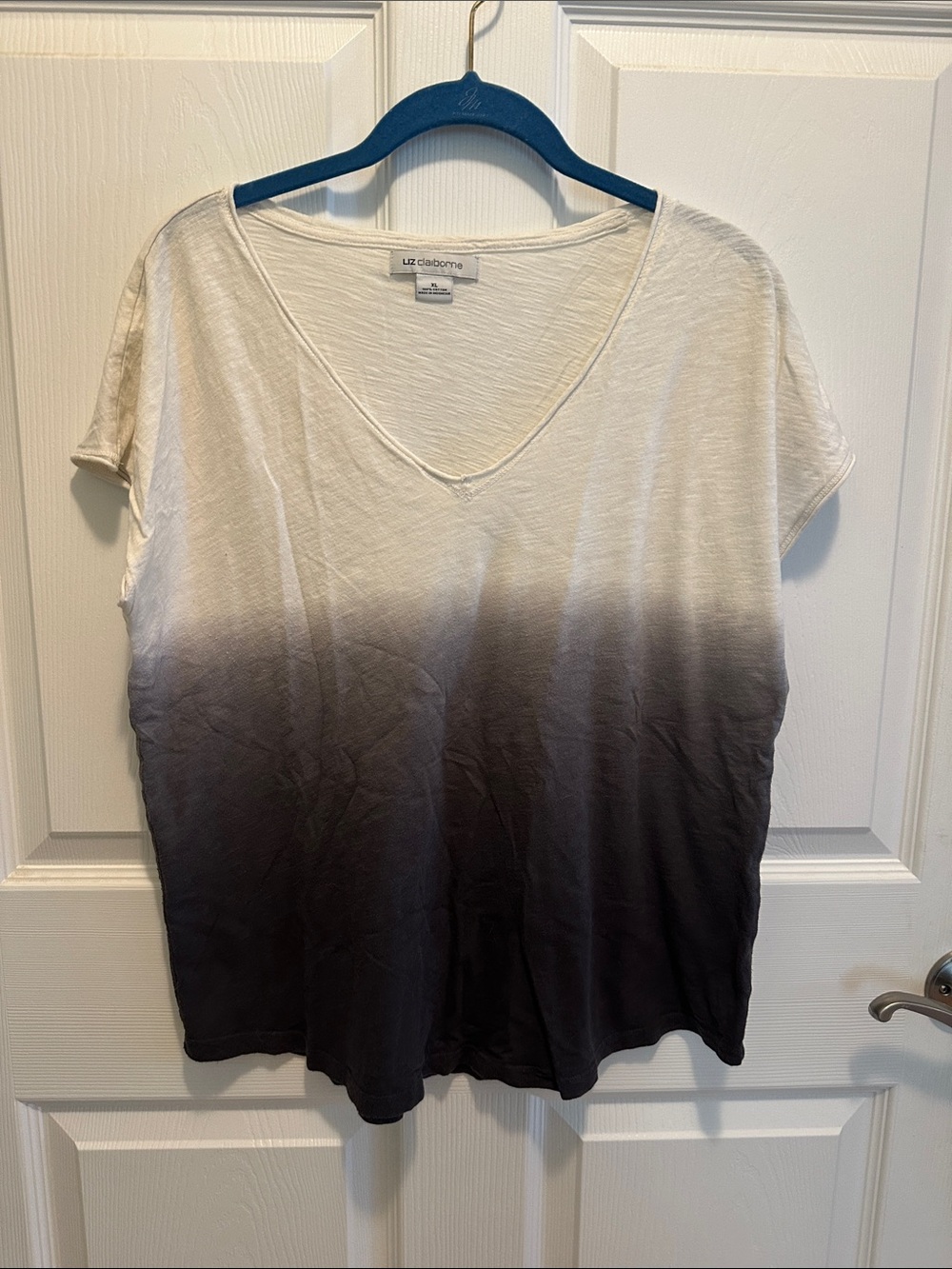 Liz Claiborne Ombre V-Neck Tee in White and Black